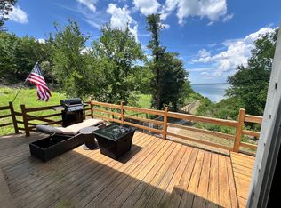 545 Lakeview Dr, Denison, TX 75020