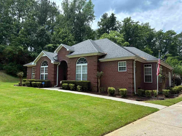 151 Mia Ln, Russellville, AL 35653
