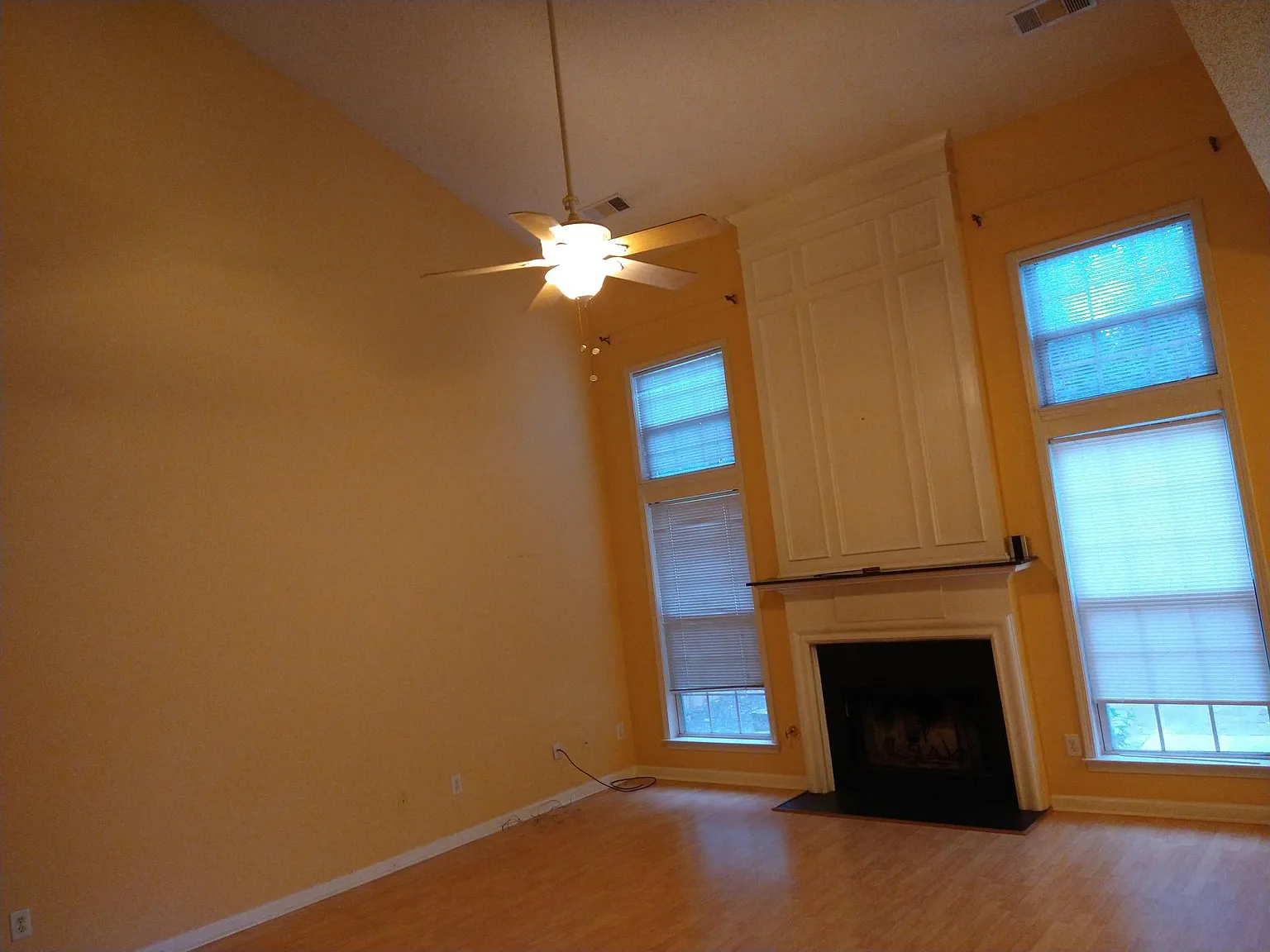 715 Soneley Ct — Photo 4