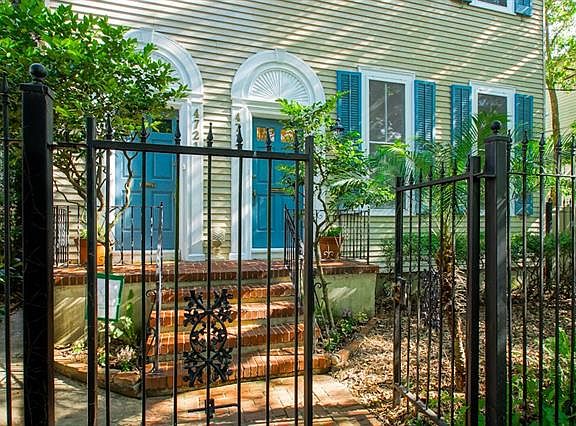 3rd image of 4721 Carondelet St