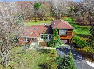 12817 S La Grange Rd, Palos Park, IL 60464