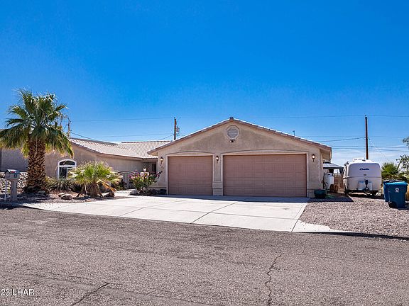 2nd image of 689 Apache Dr