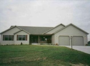 861 S Andayol Dr, Kouts, IN 46347