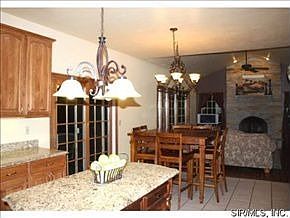 5th image of 105 Carrington Ct