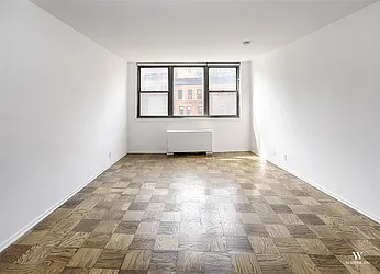 Rented by Warburg