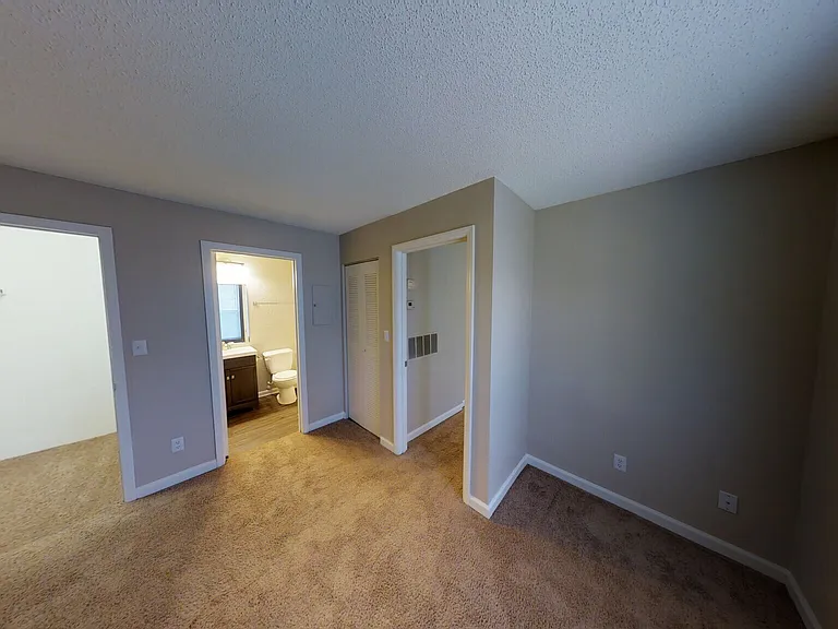 Copper Creek Apartments — Photo 27