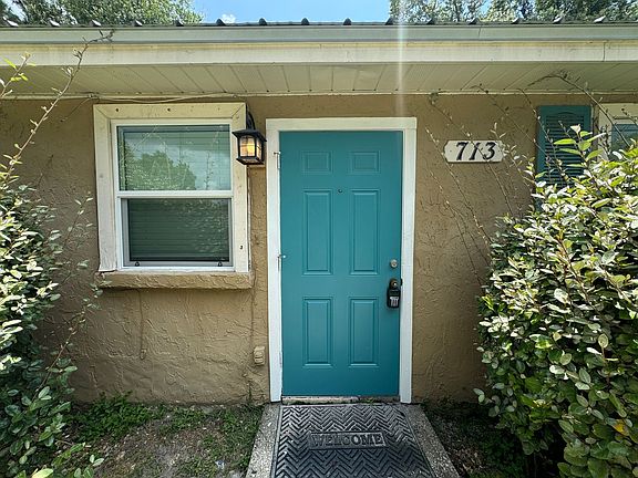 3rd image of 713 Northpoint Cir N