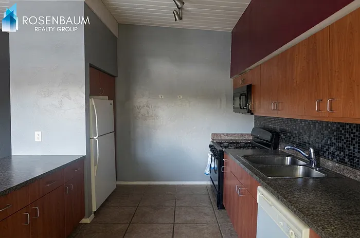 2525 N Alvernon Way #F6 — Photo 3