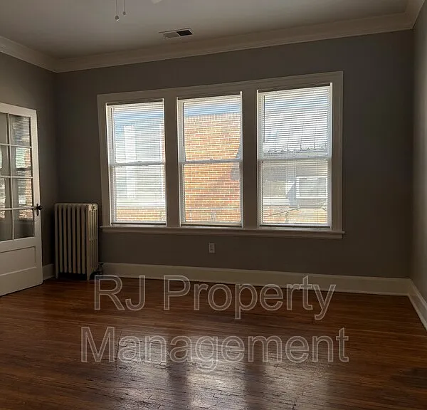 72 N Belvedere Blvd #4 — Photo 2