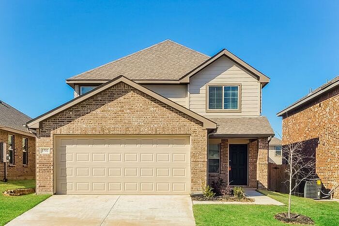1st image of 1500 Mark Ln