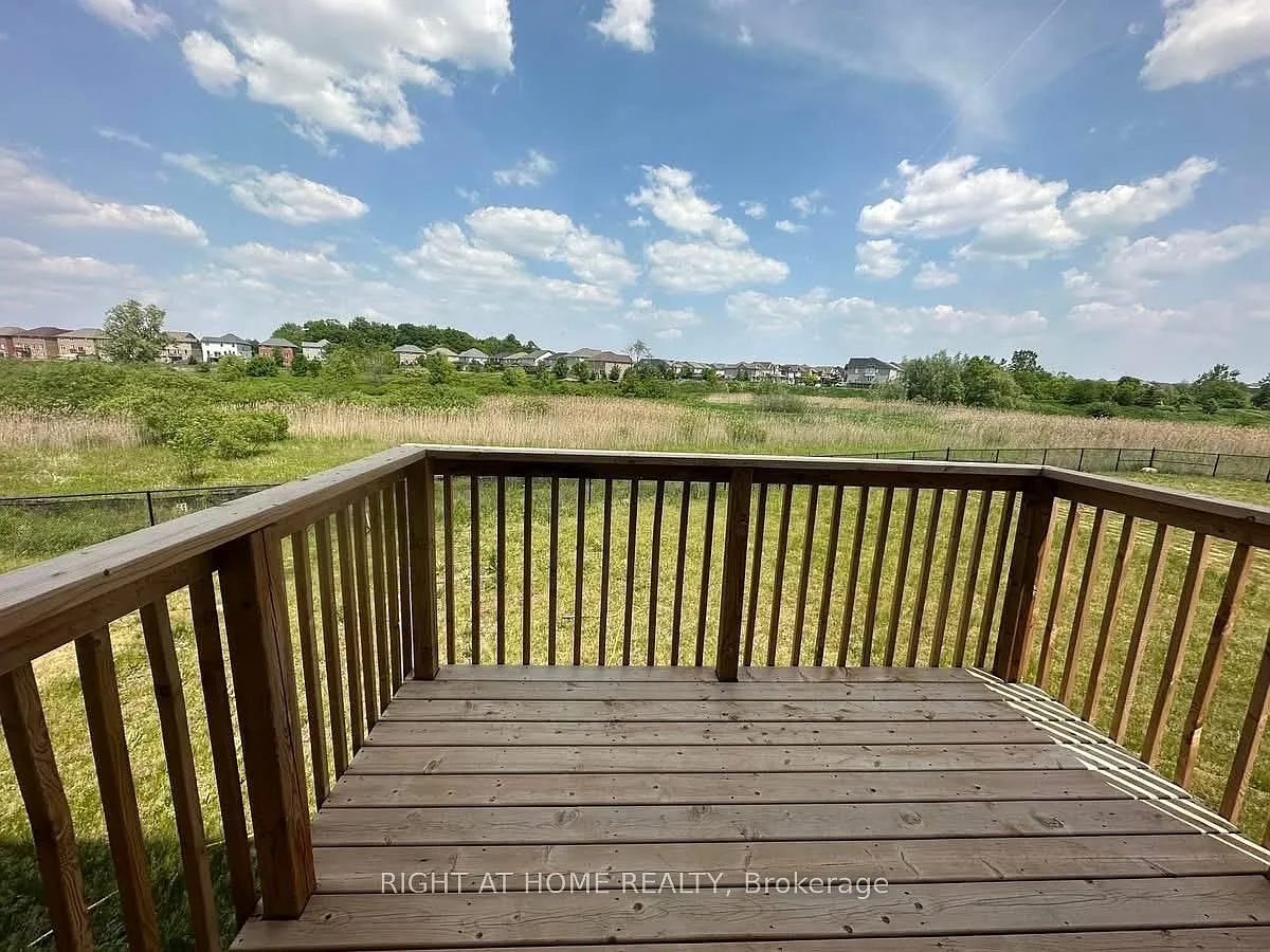 4 bed, $2,750 — Photo 1