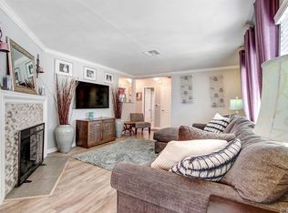 490 S Bedford Rd, Orange, CA 92868