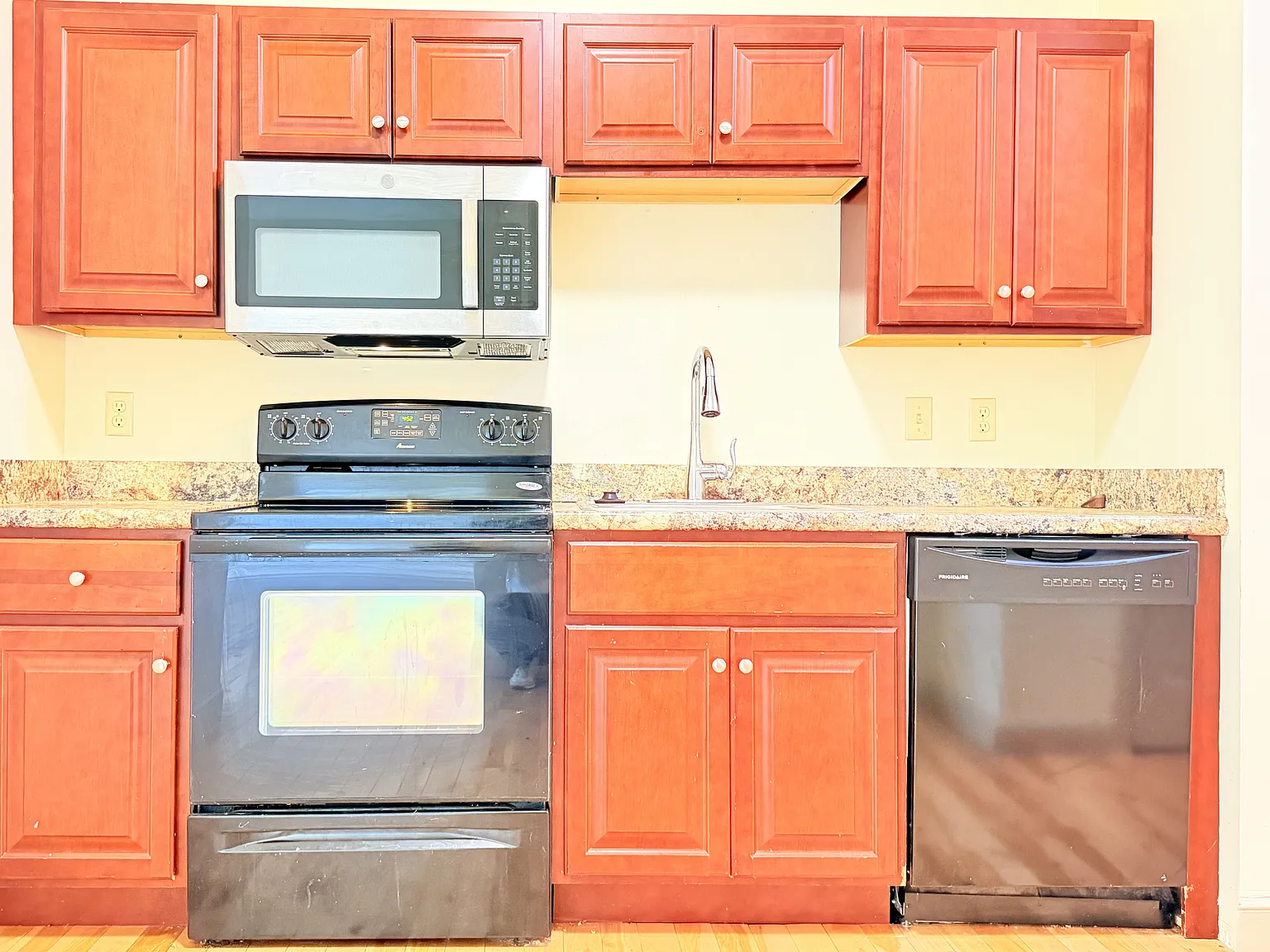 1 bed, $1,800 — Photo 4