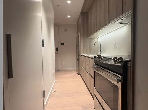 491 Keap Street image 4 of 17