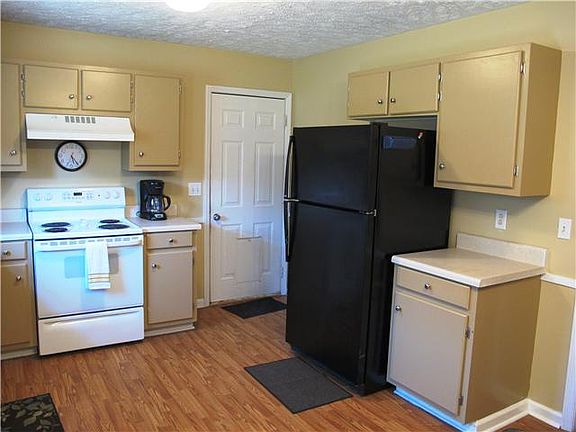 4th image of 302 Kafir Dr