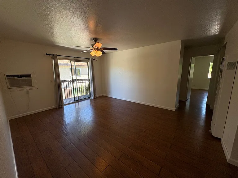 7478 Santa Ysabel Ave #E — Photo 14