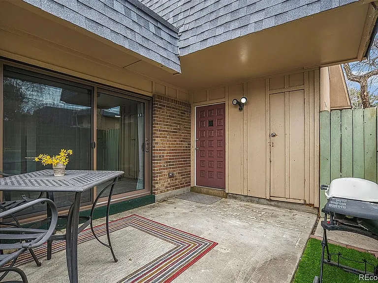 7995 E Mississippi Ave — Photo 2