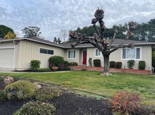 922 Sunnyside Dr, Healdsburg, CA 95448