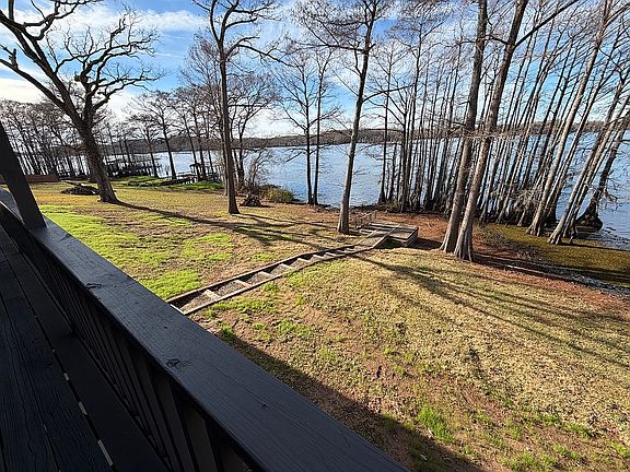 4th image of 10945 Ferry Lake Rd