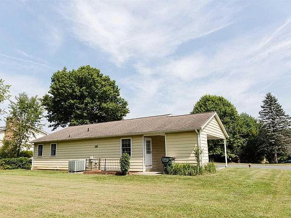 2nd image of 72 Idlewood Blvd