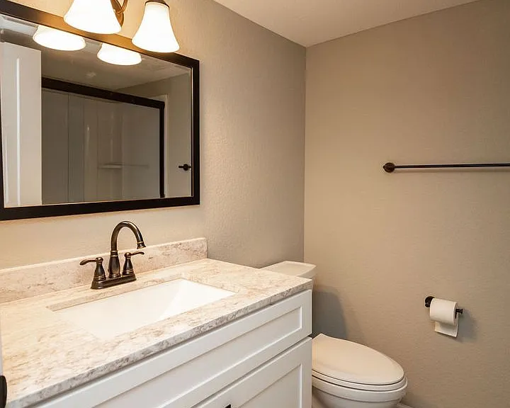 822 Walnut St — Photo 29