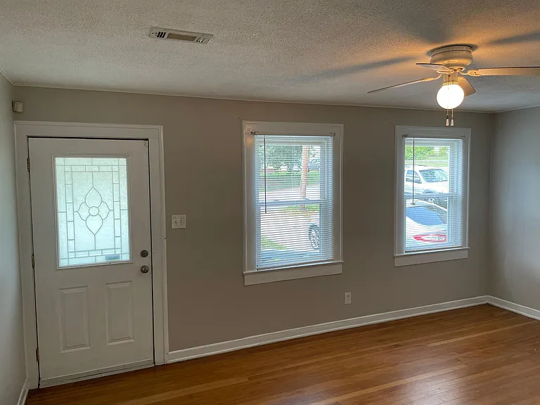 2314 Coker Ave — Photo 10