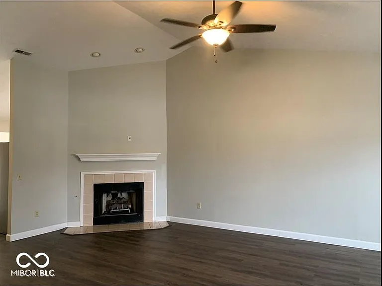 15002 Silver Thorne Way — Photo 3