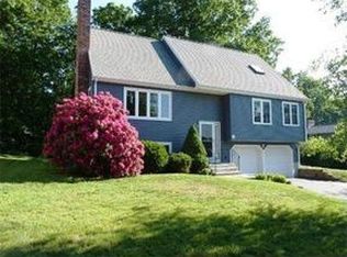 10 Bluegrass Ln, Shrewsbury, MA 01545