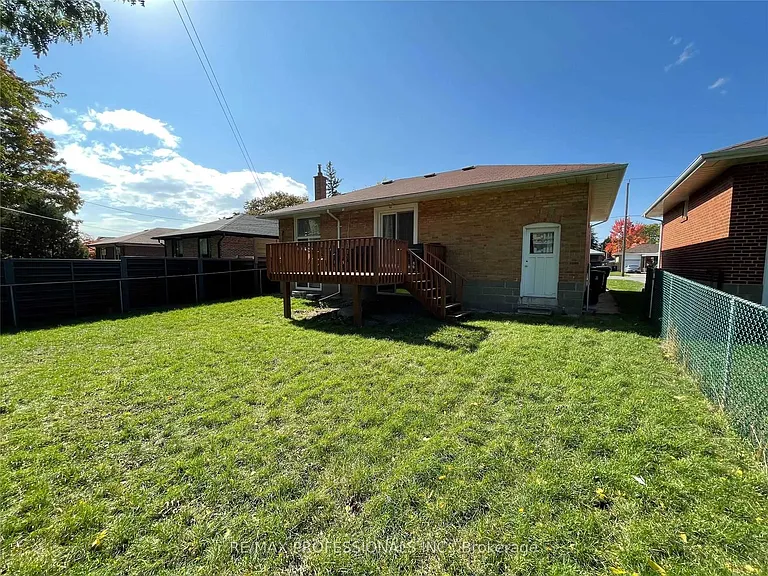 69 Paulart Dr #MAIN — Photo 17