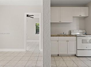 1990 NW 56th St #0, Miami, FL 33142