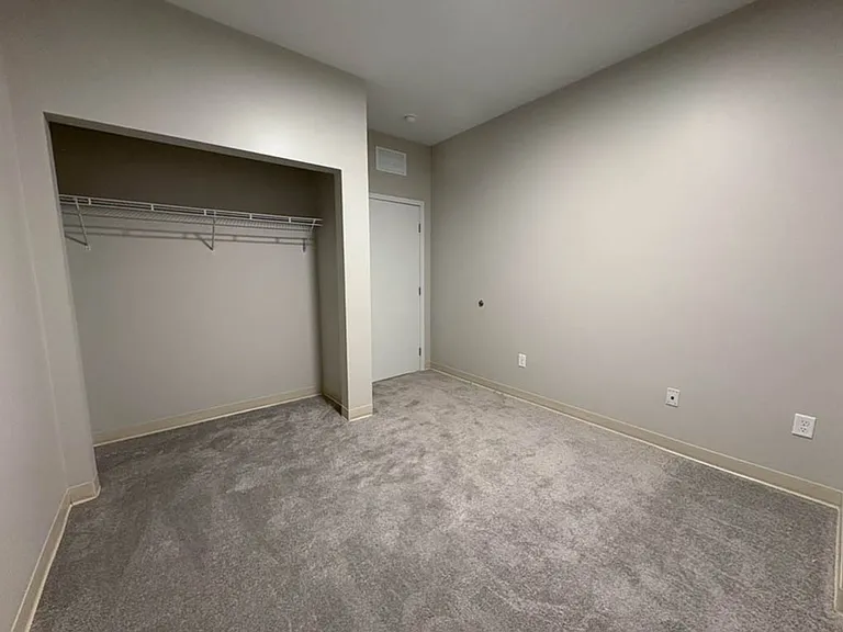 100 Fallwood Rd #221 — Photo 5