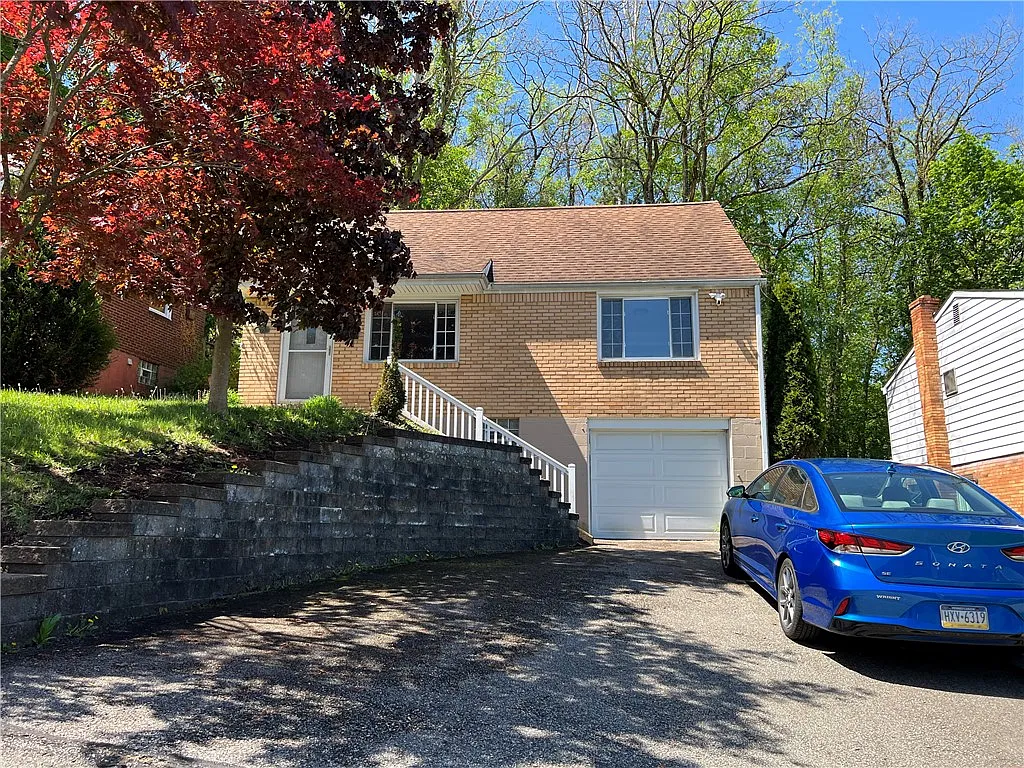 235 Clay Dr photo 1