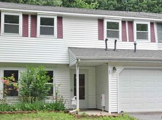 26 Barkwood Ln, Clifton Park, NY 12065