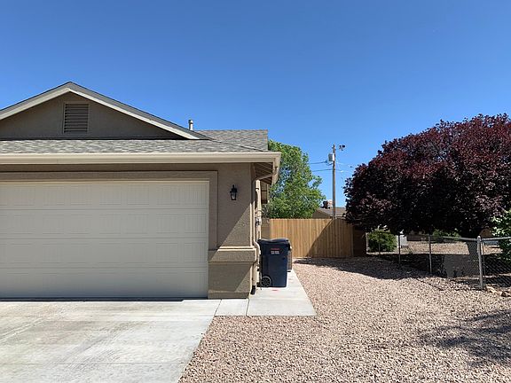 4th image of 8365 E Lakeshore Dr