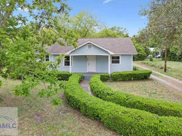 633 Blythe Island Dr, Brunswick, GA 31523