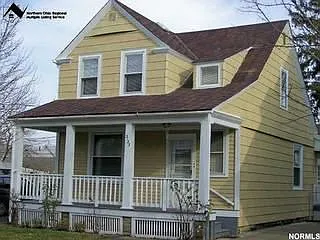 3133 W 100th St photo 1