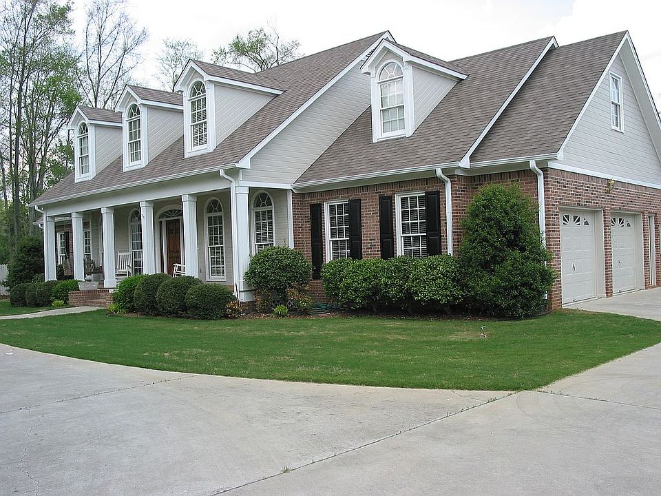 1st image of 2607 Calumet Dr SE
