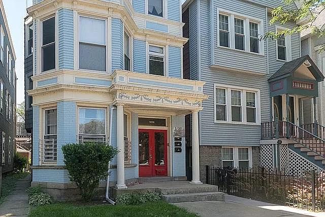 1st image of 1019 W Newport Ave #2