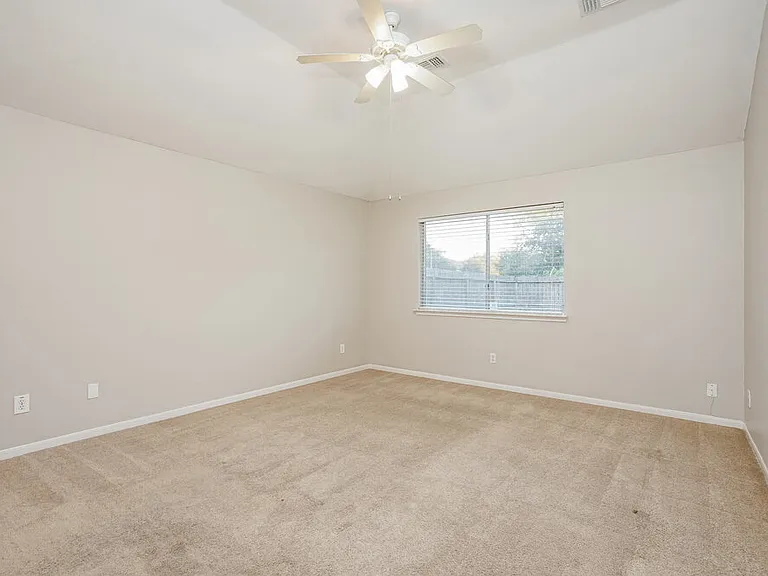 2803 Green Hollow Ct — Photo 11