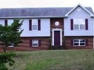 709 Camp North Rd, Salem, VA 24153