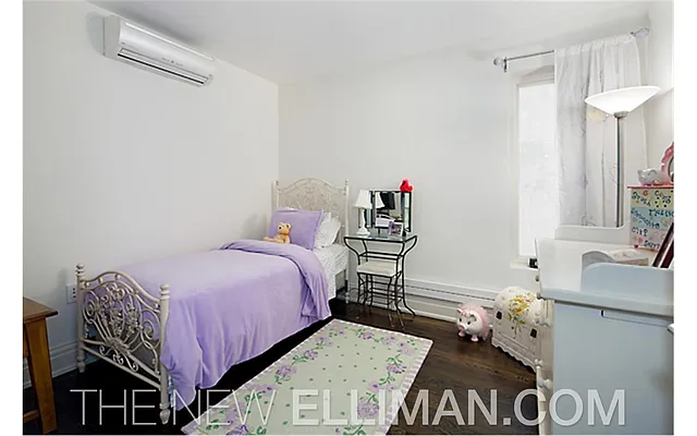 Rented by Douglas Elliman | media 7