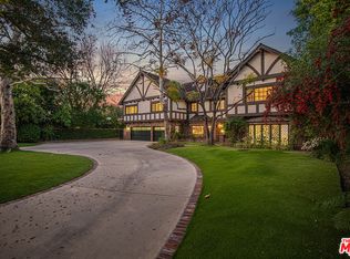 10415 Sarah St, North Hollywood, CA 91602