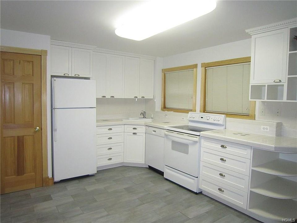 1st image of 4 Alexa Ct