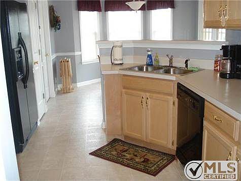 5th image of 8001 Omaha Ct