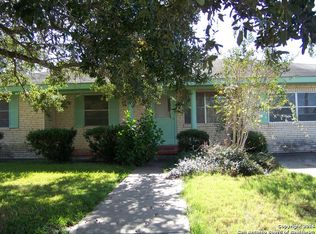 136 Fahr, Poth, TX 78147