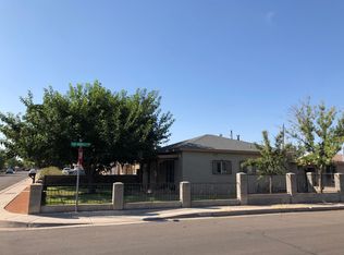 5021 Grande Dr NW, Albuquerque, NM 87107