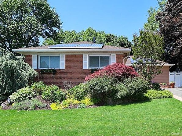 32 Randy Ln