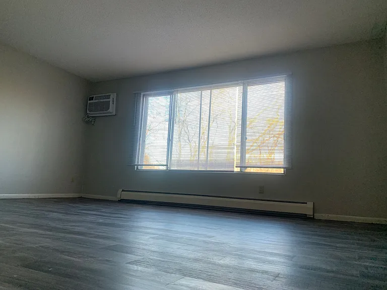 845 Dodd Rd — Photo 1
