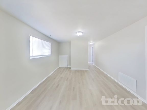 4th image of 1720 Monterey Way