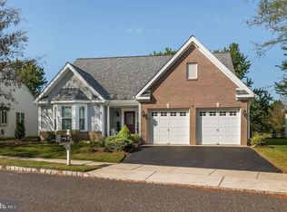 8 Jonquil Pl, Marlton, NJ 08053